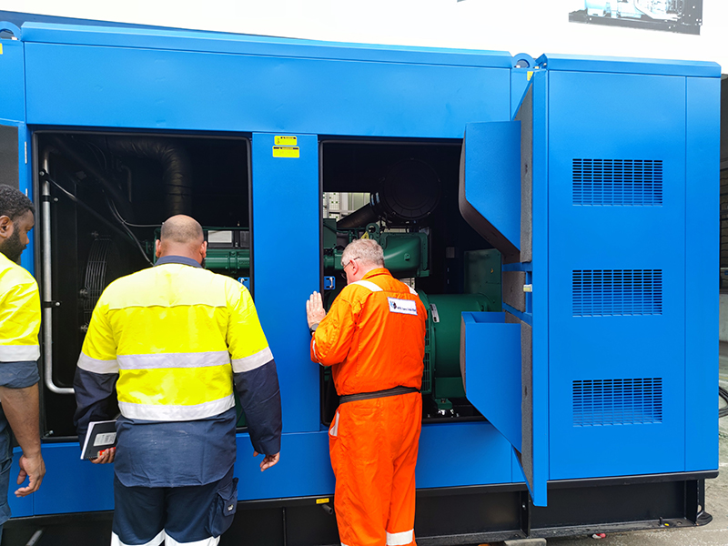 Cuatro grupos electrógenos de 684 kVA, para las Islas Fiji